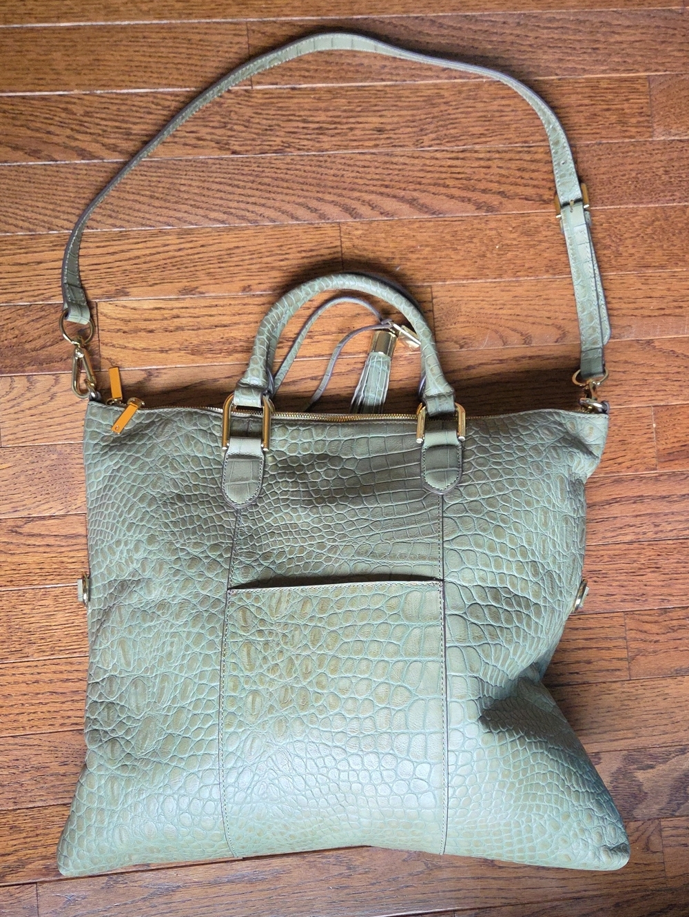 G.I.L.I Olive Green Croc-Embossed Tote/purse